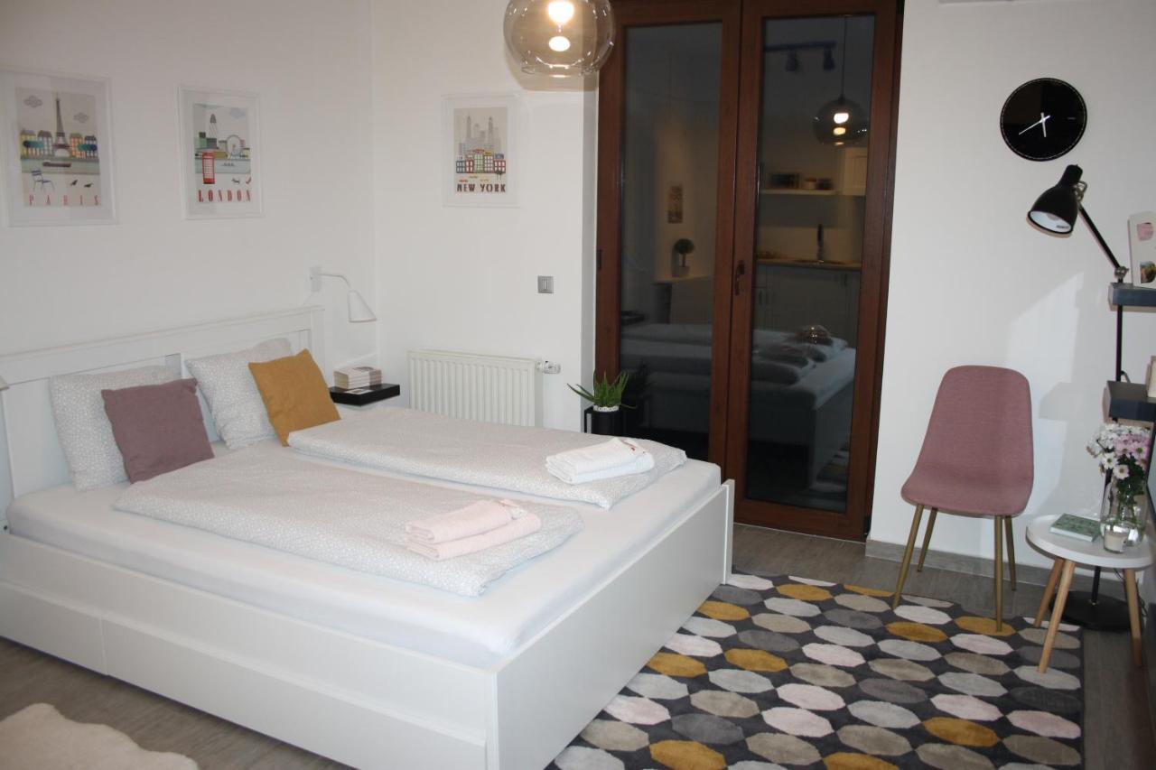 Studio Apartman Centar Dakovo Luaran gambar