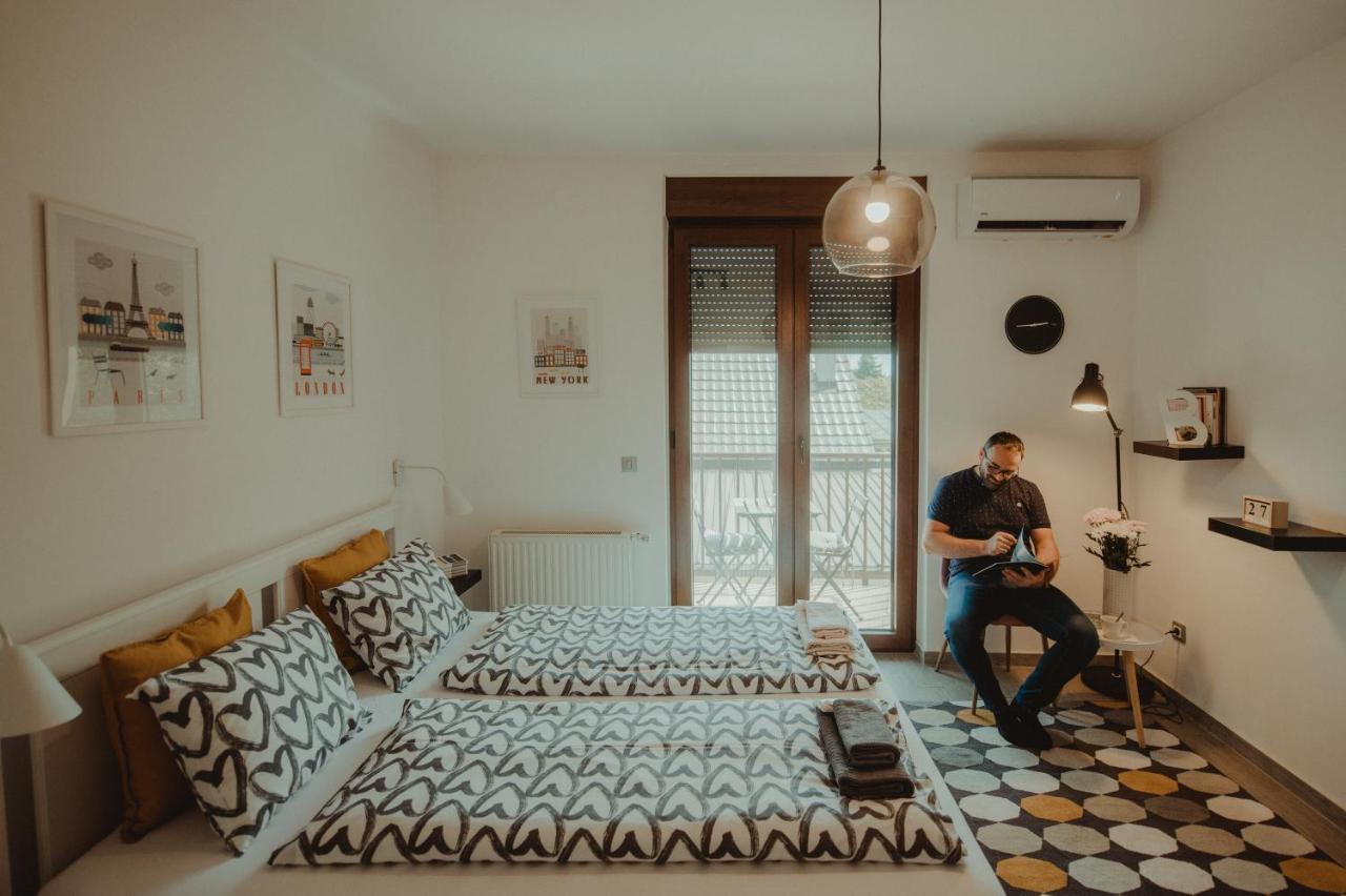 Studio Apartman Centar Dakovo Luaran gambar