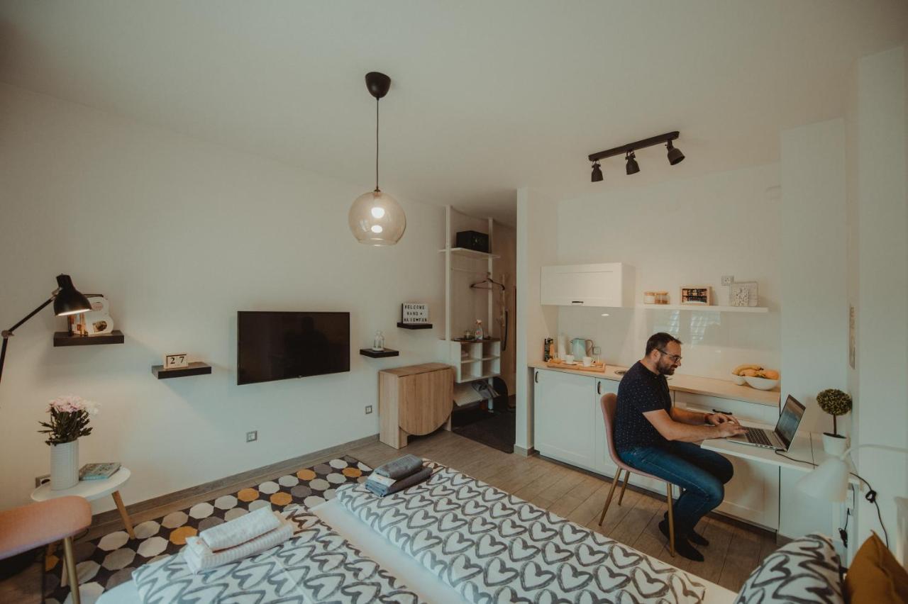 Studio Apartman Centar Dakovo Luaran gambar