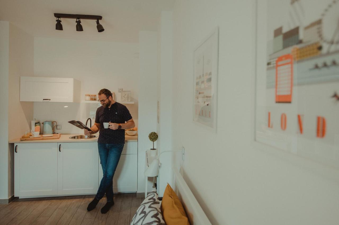 Studio Apartman Centar Dakovo Luaran gambar