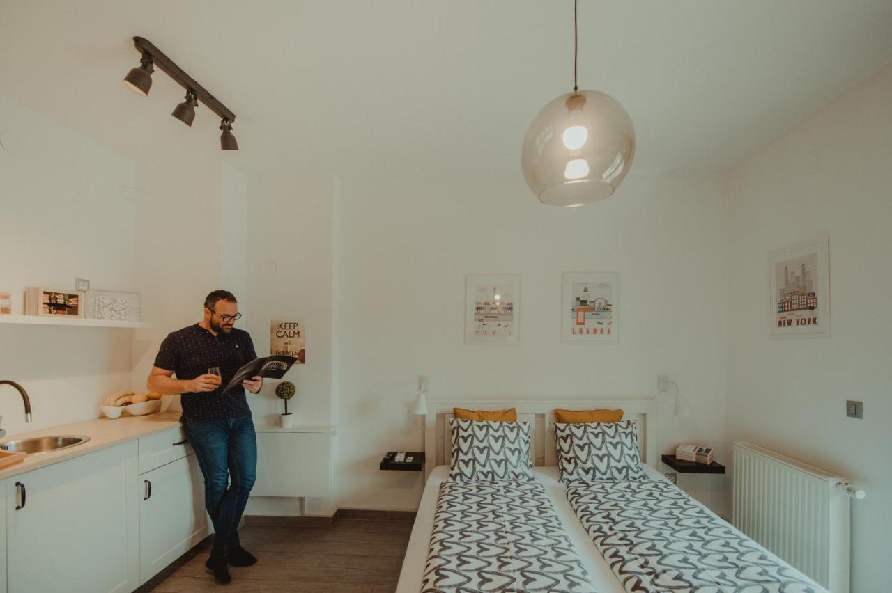 Studio Apartman Centar Dakovo Luaran gambar