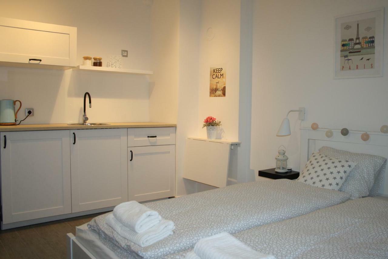 Studio Apartman Centar Dakovo Luaran gambar